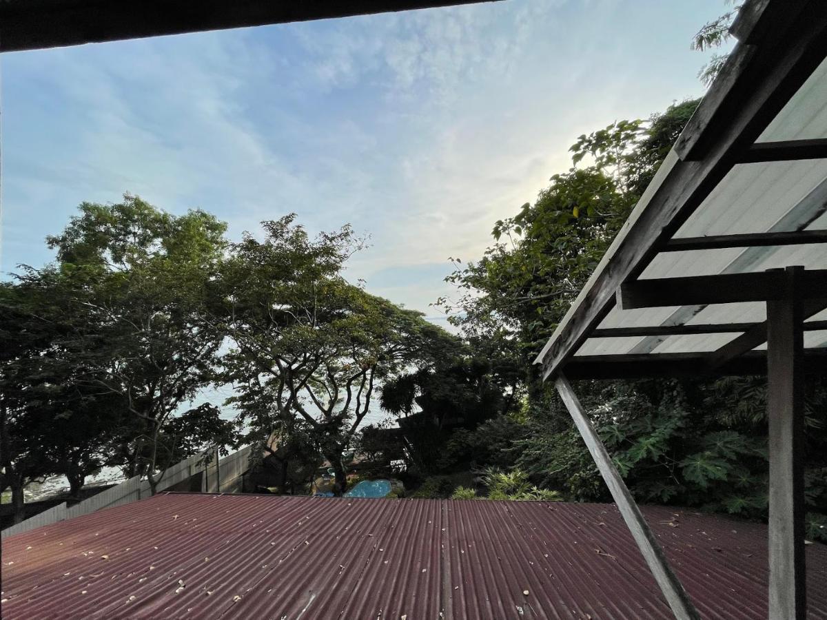 Casita Ysabel Bed and Breakfast Batangas Buitenkant foto